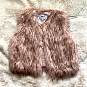 BB Dakota Faux Fur vest - size M- like new